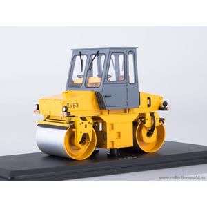 масштабные модели специальной техники Каток самоходный вибрационный ДУ-63 1 43
