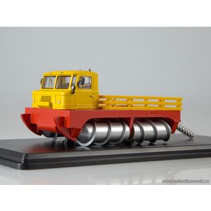 масштабные модели специальной техники ГПИ-76 шнековый снегоболотоход 1 43