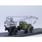 масштабная модель Автокран ЛАЗ 690 на шасси ЗИЛ 164 1 43