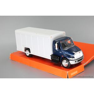 масштабные модели грузовика International 4200 фургон 1 43