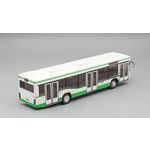 масштабная модель МАЗ 103 Рестайлинговый, бело-зеленый 1 43