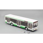 масштабная модель МАЗ 103 Рестайлинговый, бело-зеленый 1 43