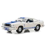 масштабная модель Ford Mustang Cobra II 1976 из к/ф Ангелы Чарли 1 43