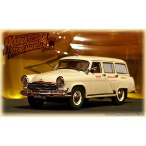 масштабные модели автомобиля Горький М-22Б из к/ф Кавказская пленница 1966 Скорая медицинская помощь 1 43