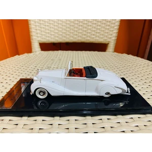 масштабные модели автомобиля Rolls-Royce 1950 Silver Wraith Roadster Белый 1 43