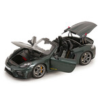 масштабная модель Porsche 718 Spyder RS с Weissach Pack 2023 1 18