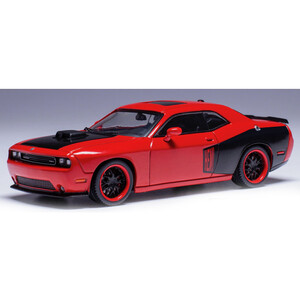 масштабные модели автомобиля Dodge Challenger STR8 2009 1 43