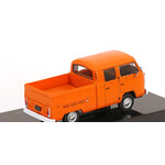 масштабная модель Volkswagen T2b пикап с двойной кабиной 1982 1 43