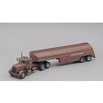 масштабная модель PETERBILT 281 с полуприцепом-цистерной 1955 Rust (из к/ф