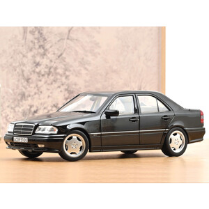 масштабные модели автомобиля Mercedes-Benz C36 AMG 1993 W202 1 18
