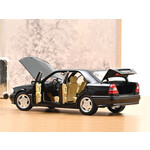 масштабная модель Mercedes-Benz C36 AMG 1993 W202 1 18