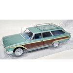 масштабная модель Ford Country Squire 1960 бирюзовый металлик с отделкой деревом 1 18