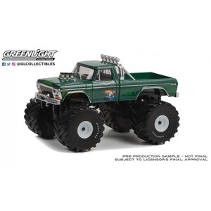 масштабные модели автомобиля Ford F-250 Monster Truck Thumper Bigfoot 1975 зелёный (колеса 66 дюймов) 1 43
