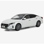 масштабная модель Nissan Teana Altima 2022 Белый 1 18