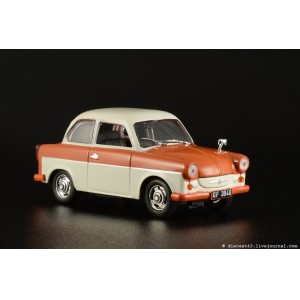 масштабные модели автомобиля TRABANT P50 1 43